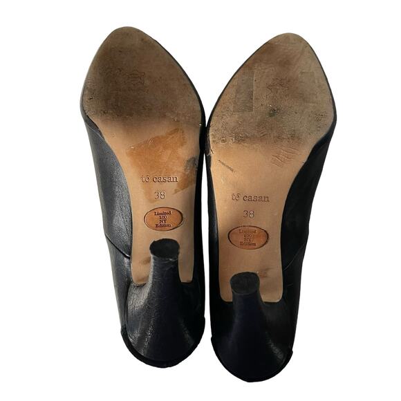 Te Casan Limited 100 NY Edition Ruffled Stiletto Ankle Boot Shoe Black Size 8 - Picture 8 of 10